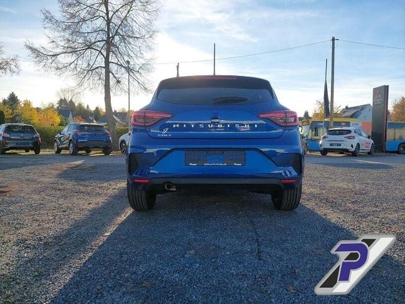 Neu Mitsubishi Colt Plus 91 PS (66 kW) 2025 Blau(metallic) Limousine