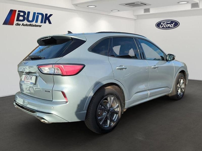 Gebraucht Ford Kuga ST-Line 224 PS (164 kW) 2022 Solar silver met SUV
