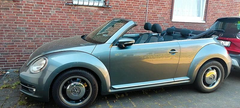 Grau Gebraucht 2014 VW Beetle Cup Cabrio | 14.900 € (Teuer) - Bild 1/4