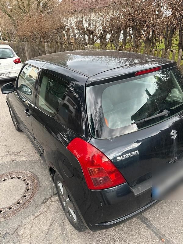 Gebraucht Suzuki Swift 92 PS (67 kW) 2009 Schwarz Kleinwagen