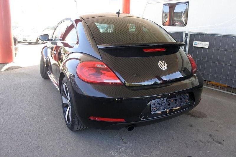 Gebraucht VW Beetle Cup 105 PS (77 kW) 2015 Schwarz Kleinwagen