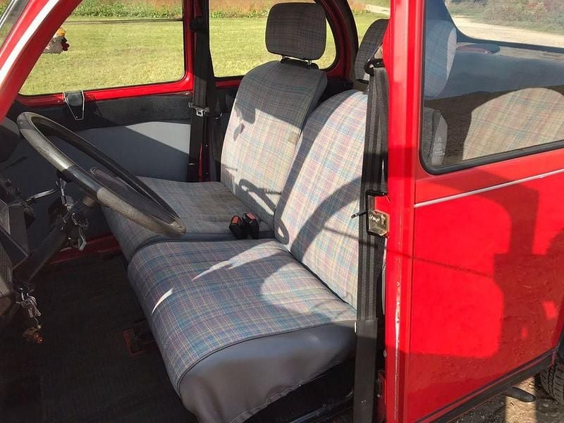 Second-hand Citroën 2CV 29 CP (21 kW) 1989 Roșu Berlinǎ