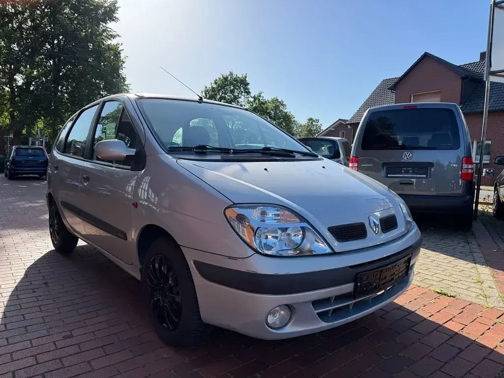 Gebraucht Renault Scénic 107 PS (78 kW) 2003 Silber Van / Kleinbus