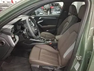 Gebraucht Audi A3 204 PS (150 kW) 2025 Grün Limousine