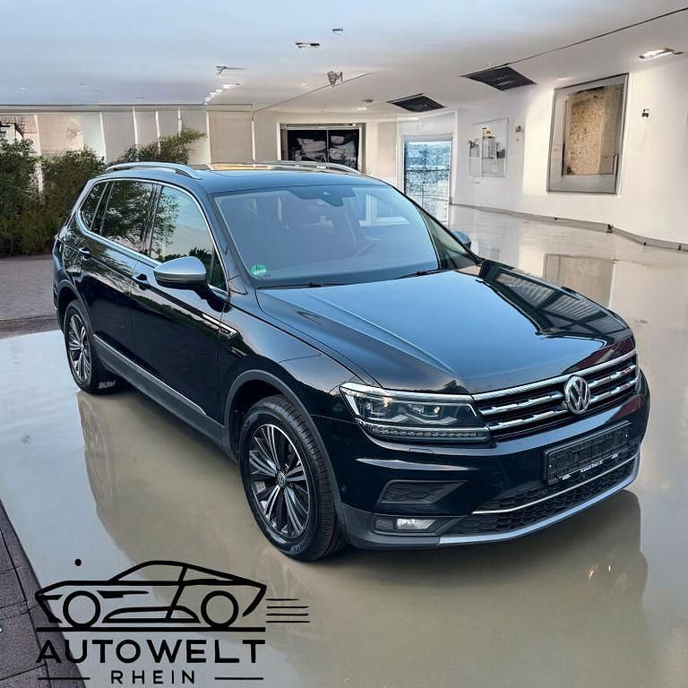 Schwarz Gebraucht 2021 VW Tiguan Allspace Highline SUV | 24.990 € (Fairer Preis) - Bild 1/4