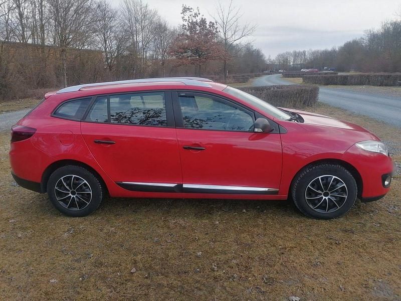 Gebraucht Renault Mégane GrandTour Dynamique 110 PS (80 kW) 2012 Kombi