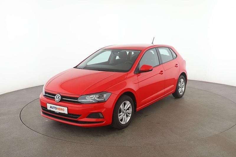 Rot Gebraucht 2019 VW Polo Advance Limousine | 12.010 € (Fairer Preis) - Bild 1/3