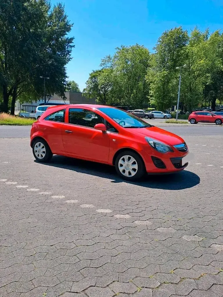 Gebraucht Opel Corsa 69 PS (50 kW) 2014 Rot Kleinwagen