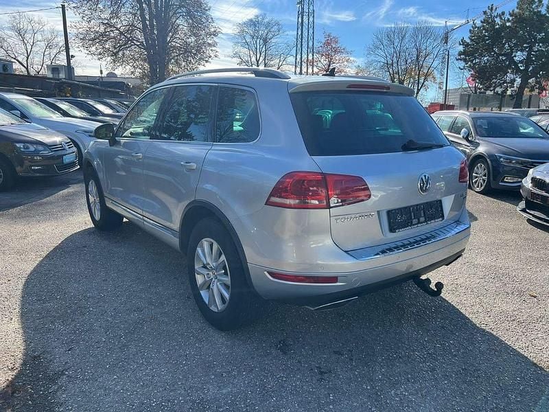 Gebraucht VW Touareg 239 PS (175 kW) 2010 Silber SUV