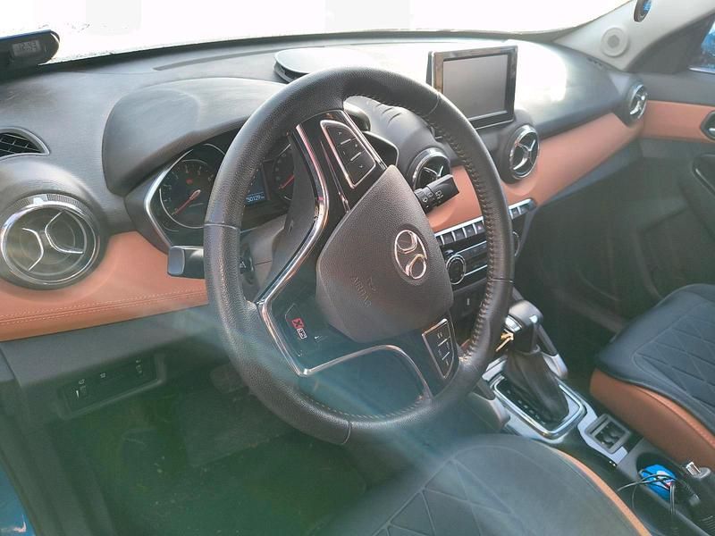 Gebraucht Baic X35 111 PS (81 kW) 2020 Blau SUV