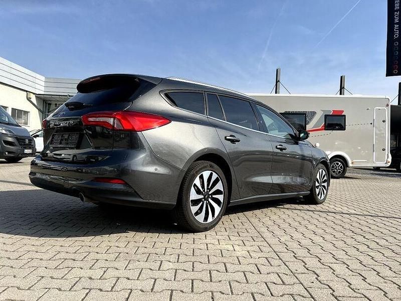 Gebraucht Ford Focus Cool & Connect 120 PS (88 kW) 2021 Magnetic grau metallic Kombi