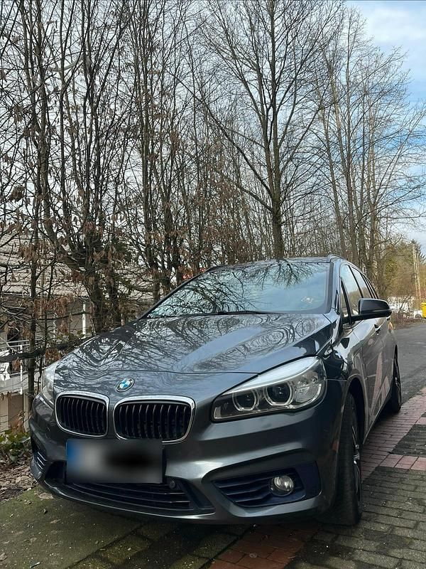 Gebraucht BMW 218 2016 Grau Kombi