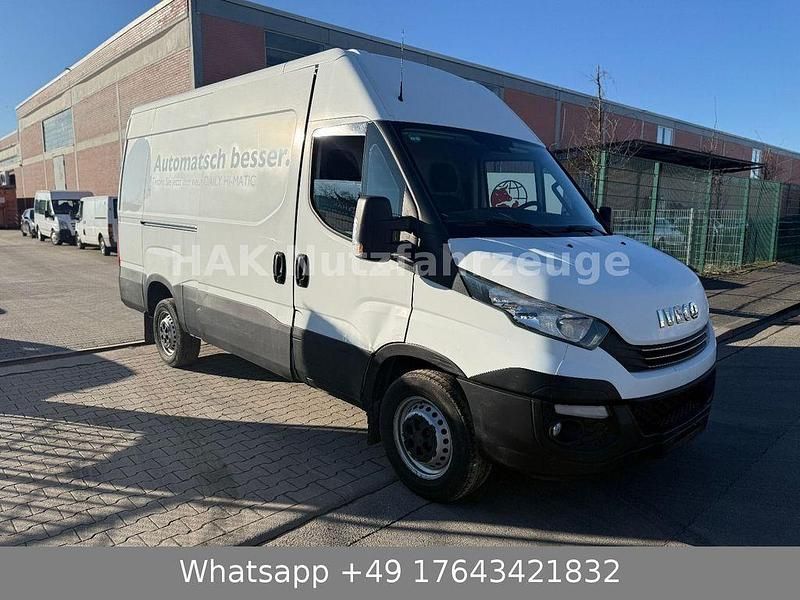 Gebraucht Iveco Daily 116 PS (85 kW) 2017 Weiß Van / Kleinbus