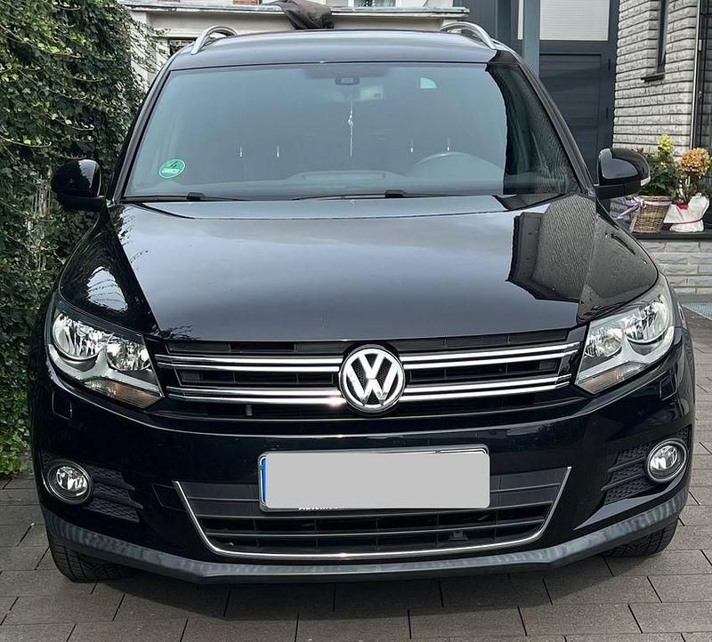 Schwarz Gebraucht 2016 VW Tiguan Sportline SUV | 14.500 € (Superpreis) - Bild 1/4