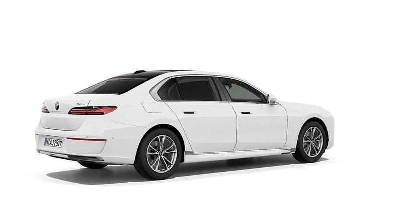 Neu BMW 740 299 PS (219 kW) 2025 Alpinweiss uni Limousine