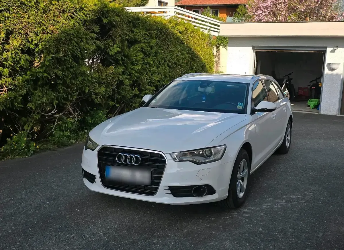 Gebraucht Audi A6 204 PS (150 kW) 2011 Weiß Kombi