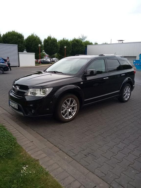 Gebraucht Fiat Freemont 170 PS (125 kW) 2014 Schwarz SUV