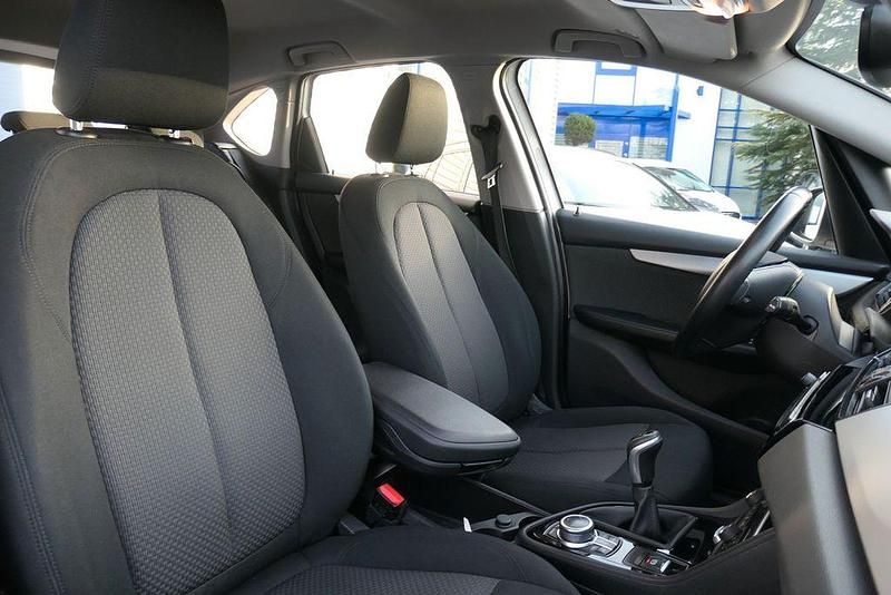 Gebraucht BMW 218 Active Tourer Comfort Edition 140 PS (102 kW) 2019 Weiß Van / Kleinbus