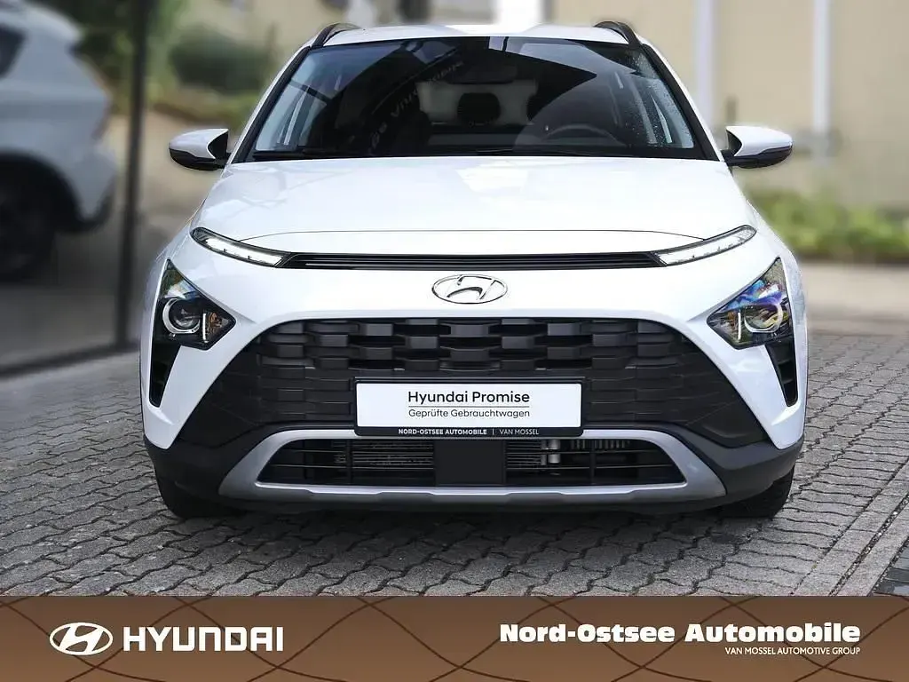 Gebraucht Hyundai Bayon Trend 101 PS (74 kW) 2024 Weiß SUV