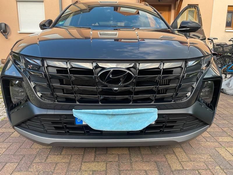 Grau Gebraucht 2022 Hyundai Tucson N Line SUV | 32.500 € (Etwas zu teuer) - Bild 1/4