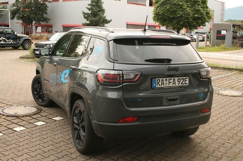 Gebraucht Jeep Compass 241 PS (177 kW) 2023 Grau SUV