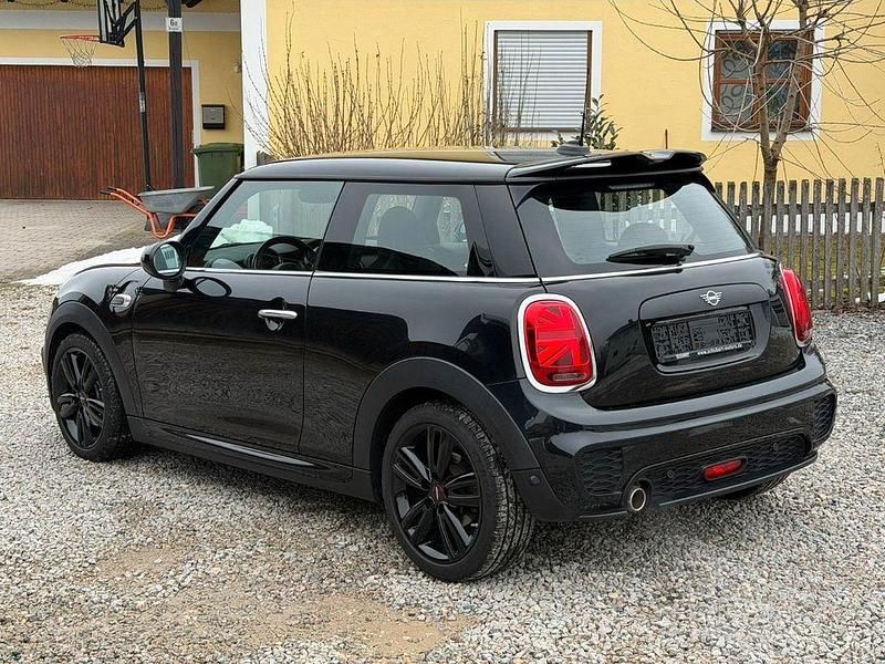 Gebraucht Mini Cooper 102 PS (75 kW) 2018 Schwarz Kleinwagen