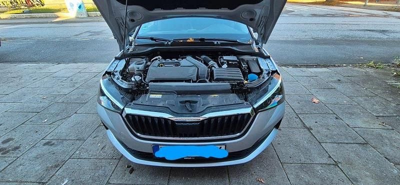 Silber Gebraucht 2020 Skoda Scala Style Kleinwagen | 13.000 € (Superpreis) - Bild 1/4