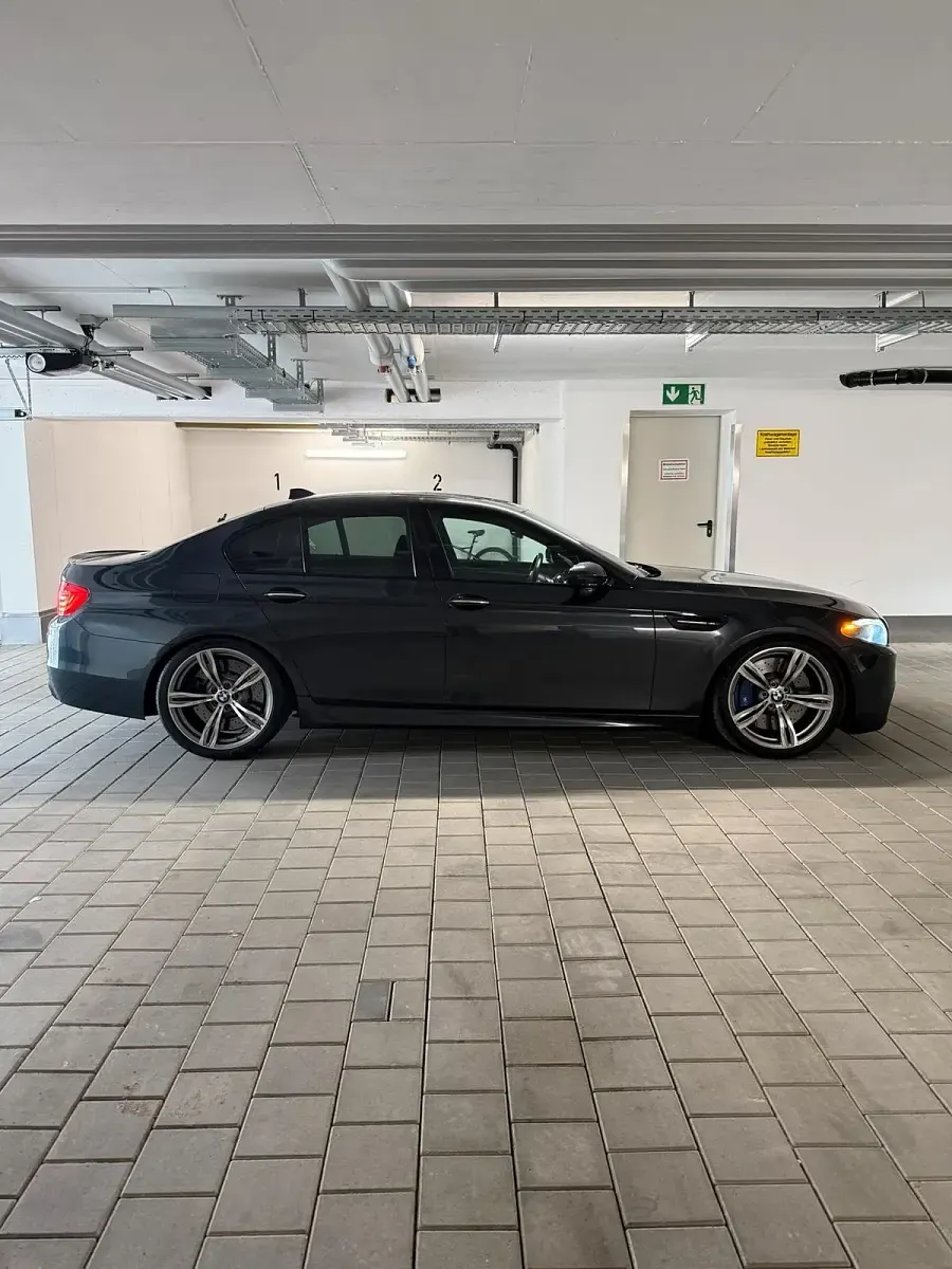 Gebraucht BMW M5 Performance 560 PS (411 kW) 2012 Grau Limousine