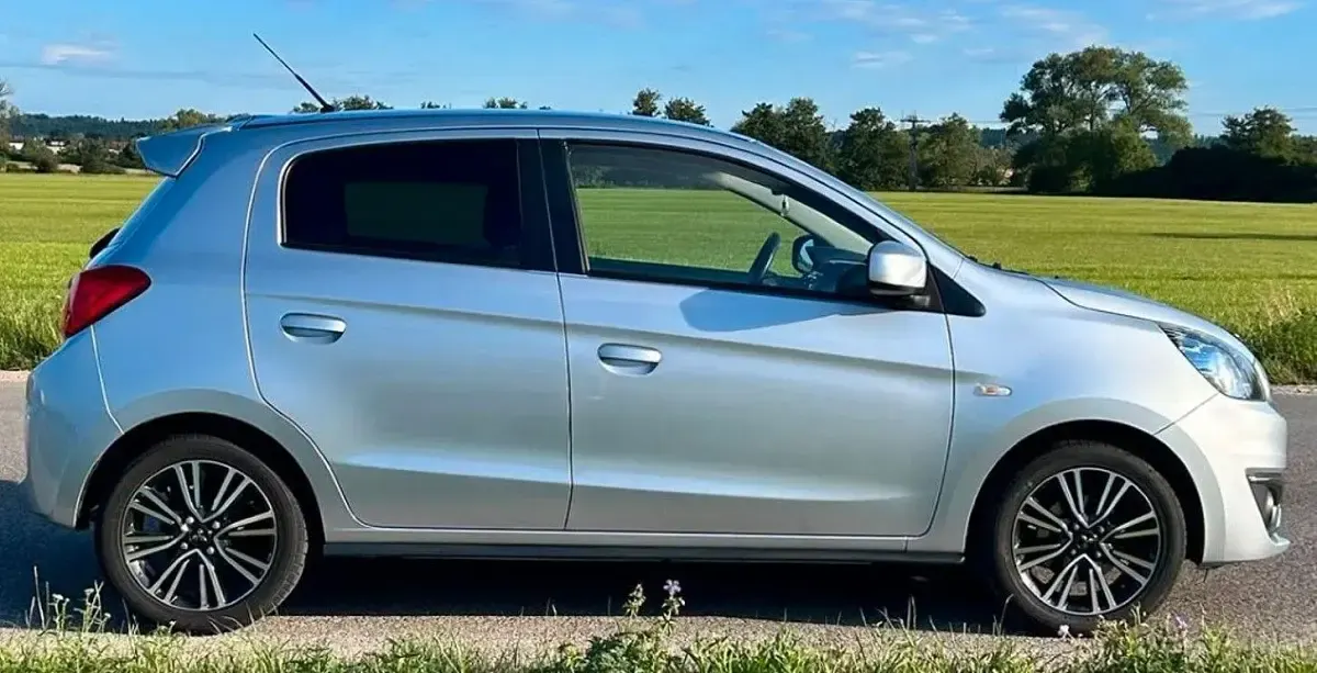 Gebraucht Mitsubishi Space Star Edition 80 PS (58 kW) 2019 Silber Kleinwagen