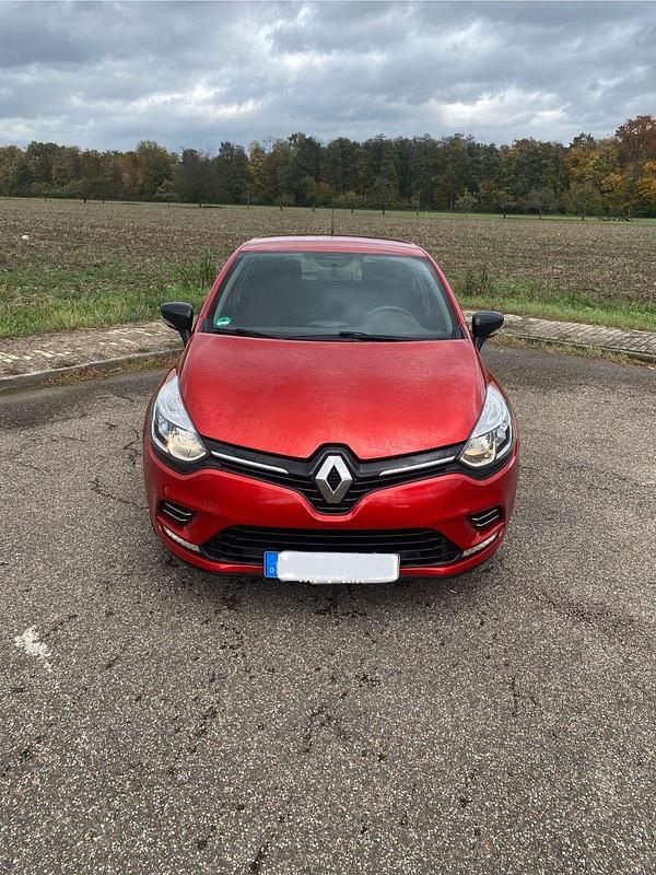 Rot Gebraucht 2019 Renault Clio IV LIMITED Kleinwagen | 11.000 € (Fairer Preis) - Bild 1/4