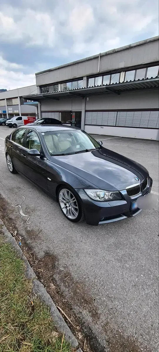 Gebraucht BMW 330 M Sport 231 PS (169 kW) 2007 Grau Limousine