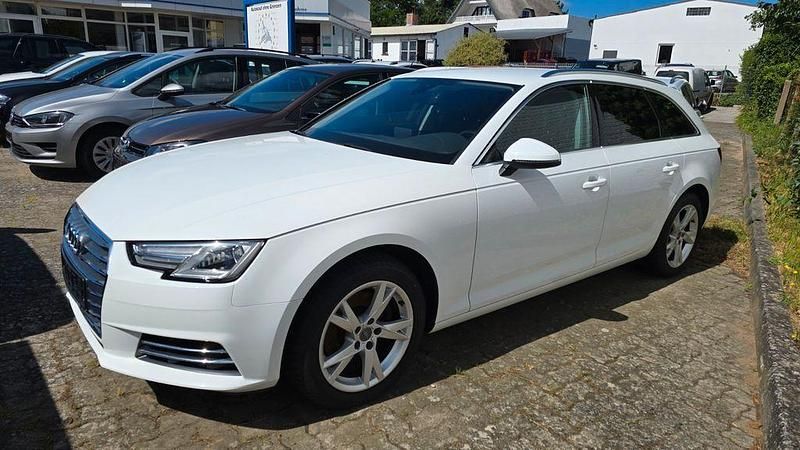 Gebraucht Audi A4 Sport 150 PS (110 kW) 2017 Weiß Kombi