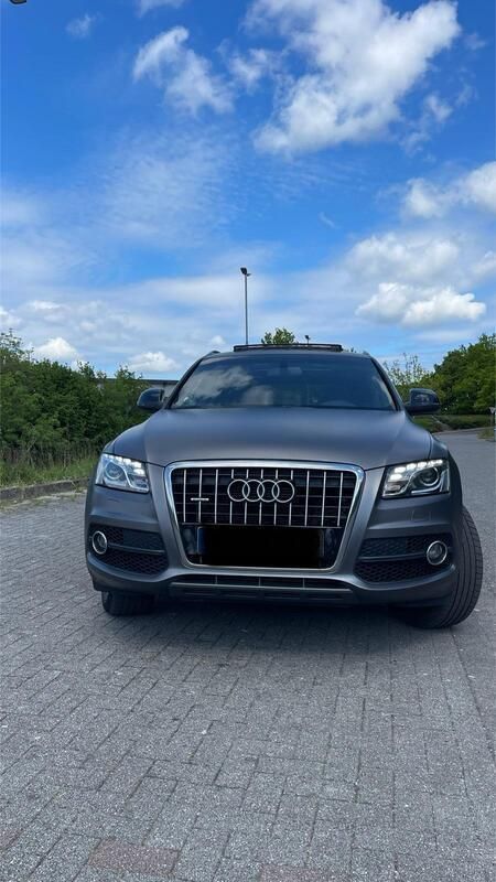 Grau Gebraucht 2009 Audi Q5 S-Line SUV | 6.900 € (Guter Preis) - Bild 1/4