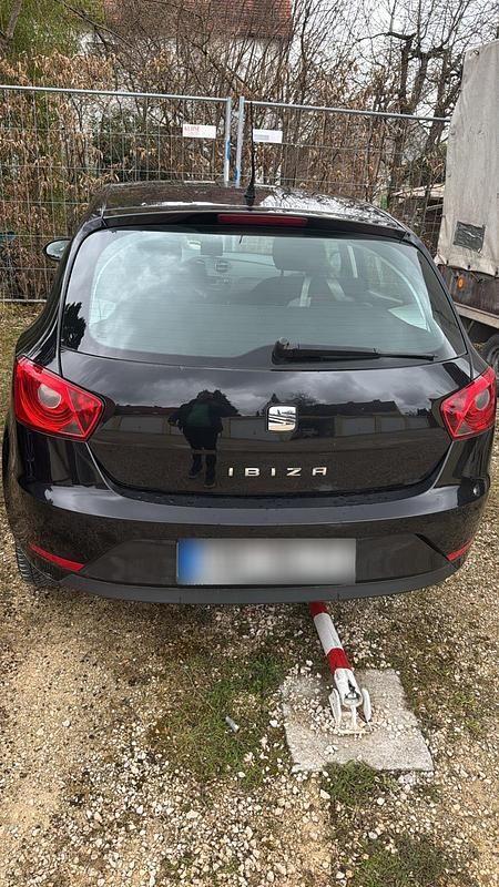 Gebraucht Seat Ibiza 69 PS (50 kW) 2012 Schwarz Limousine