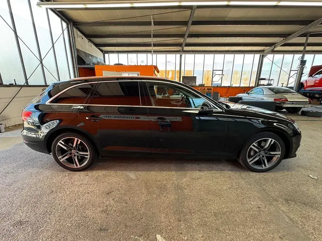 Gebraucht Audi A4 S-Line 190 PS (139 kW) 2017 Schwarz Kombi