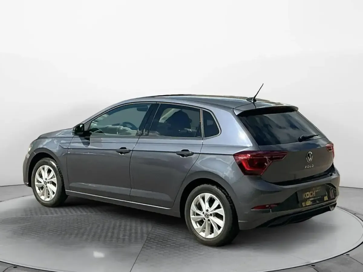 Gebraucht VW Polo Style 96 PS (70 kW) 2024 Grau Kleinwagen