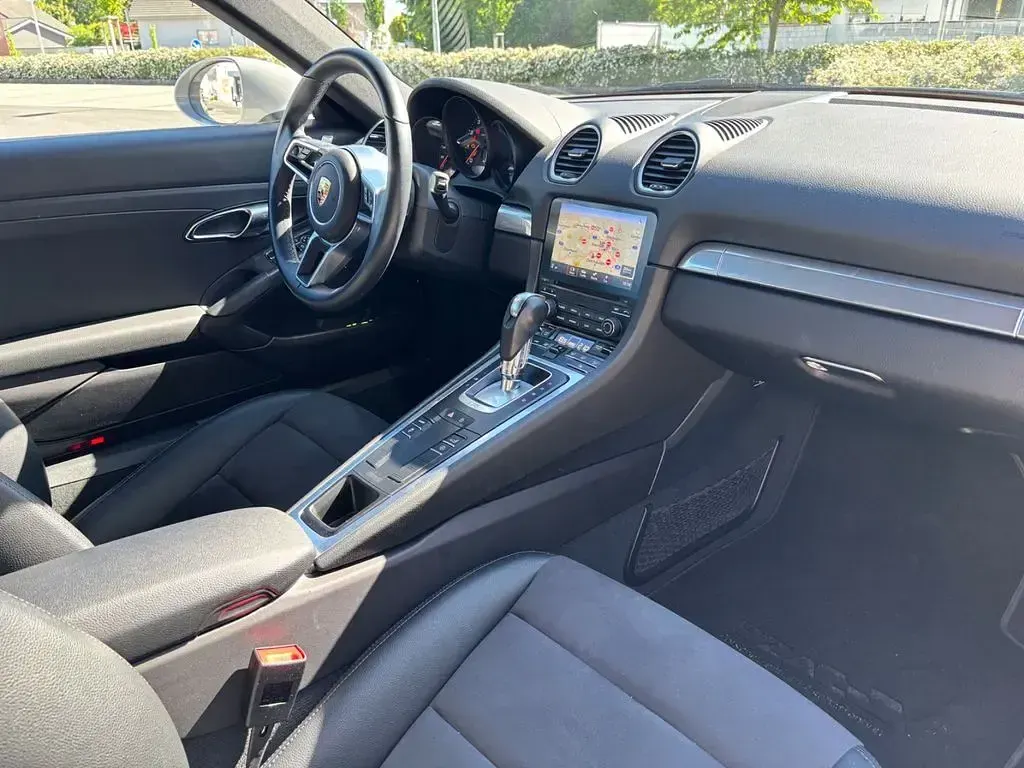 Gebraucht Porsche Cayman 299 PS (219 kW) 2023 Beige