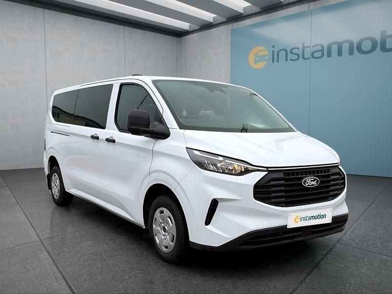 Używany Ford Transit Custom 136 KM (100 kW) 2025 Biały Minivan
