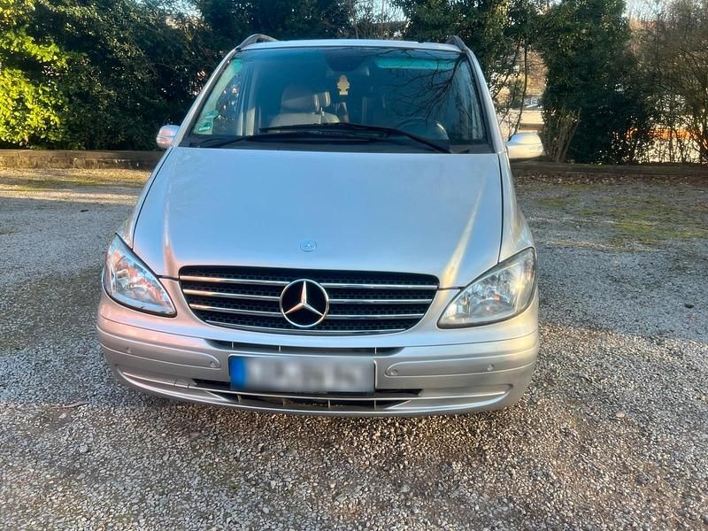 Gebraucht Mercedes Viano 150 PS (110 kW) 2004 Silber Van / Kleinbus