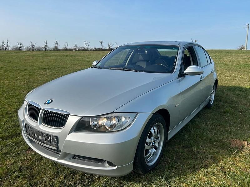 Gebraucht BMW 320 163 PS (119 kW) 2007 Silber Limousine