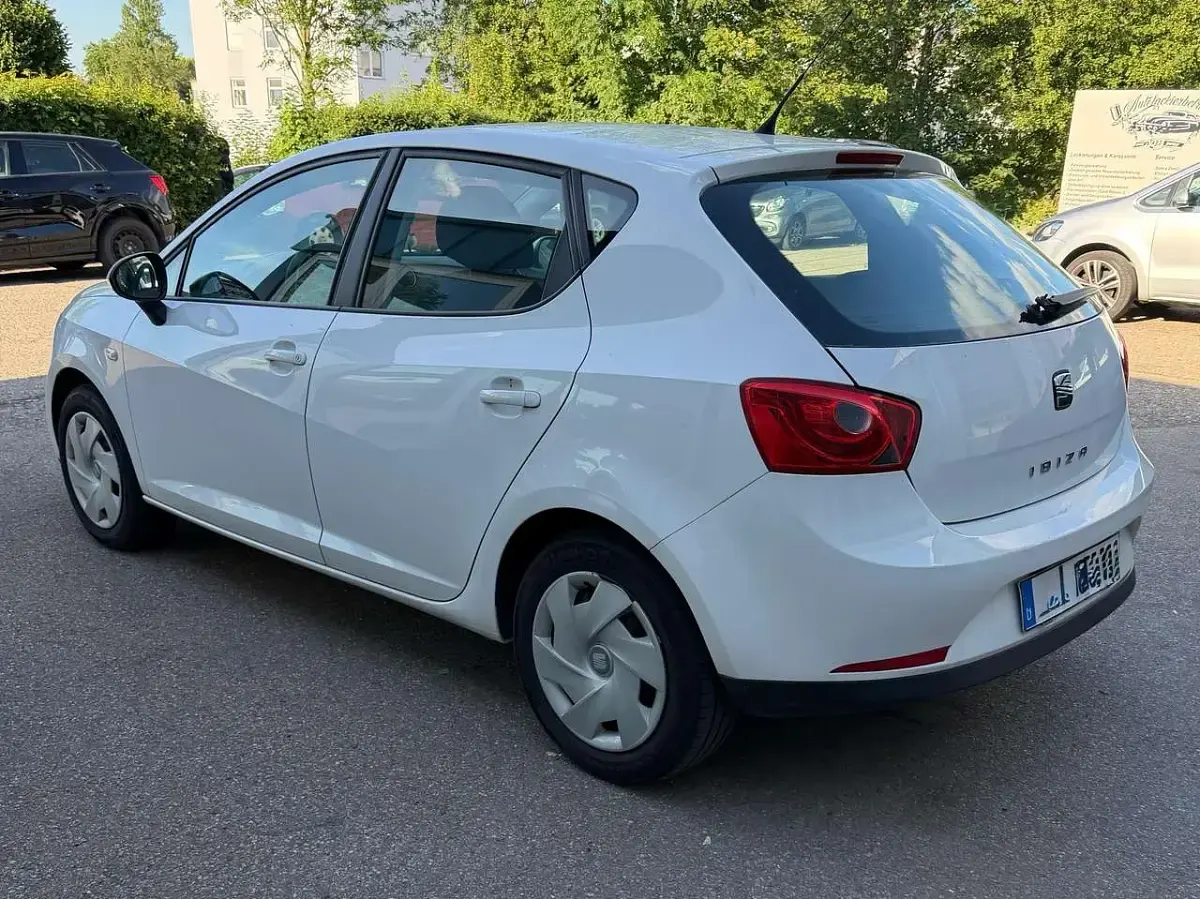 Gebraucht Seat Ibiza Reference 86 PS (63 kW) 2011 Weiß Limousine