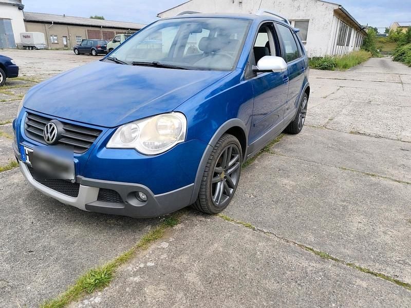 Blau Gebraucht 2009 VW Polo Cross Kleinwagen | 3.050 € (Guter Preis) - Bild 1/4
