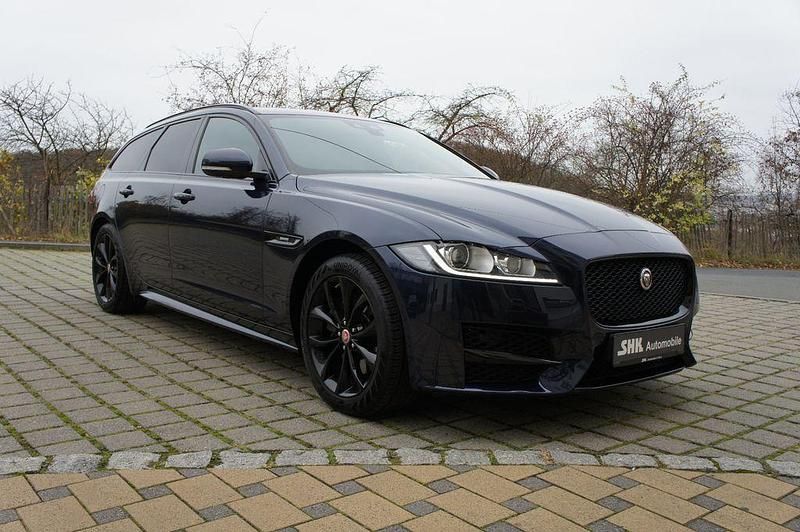 Gebraucht Jaguar XF Sportbrake R-Sport 179 PS (131 kW) 2018 Blau Kombi