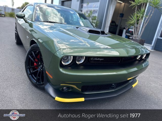 F8 green Gebraucht 2023 Dodge Challenger Coupé | 65.895 € - Bild 1/4