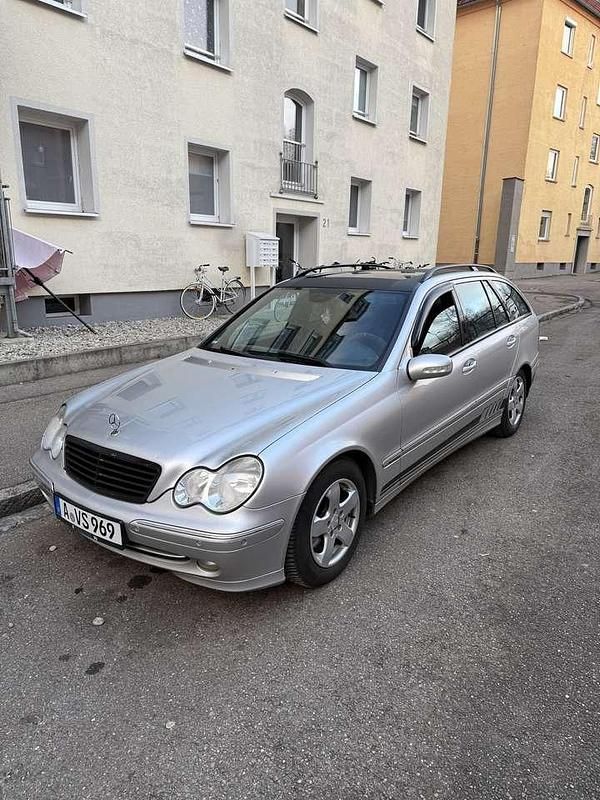 Gebraucht 2003 Mercedes C220 Avantgarde Kombi | 2.000 € (Fairer Preis) - Bild 1/4