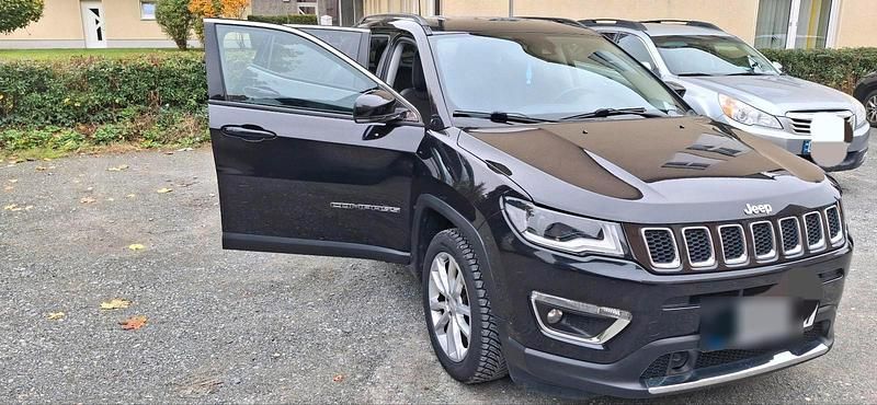 Gebraucht Jeep Compass Limited 150 PS (110 kW) 2020 Schwarz SUV