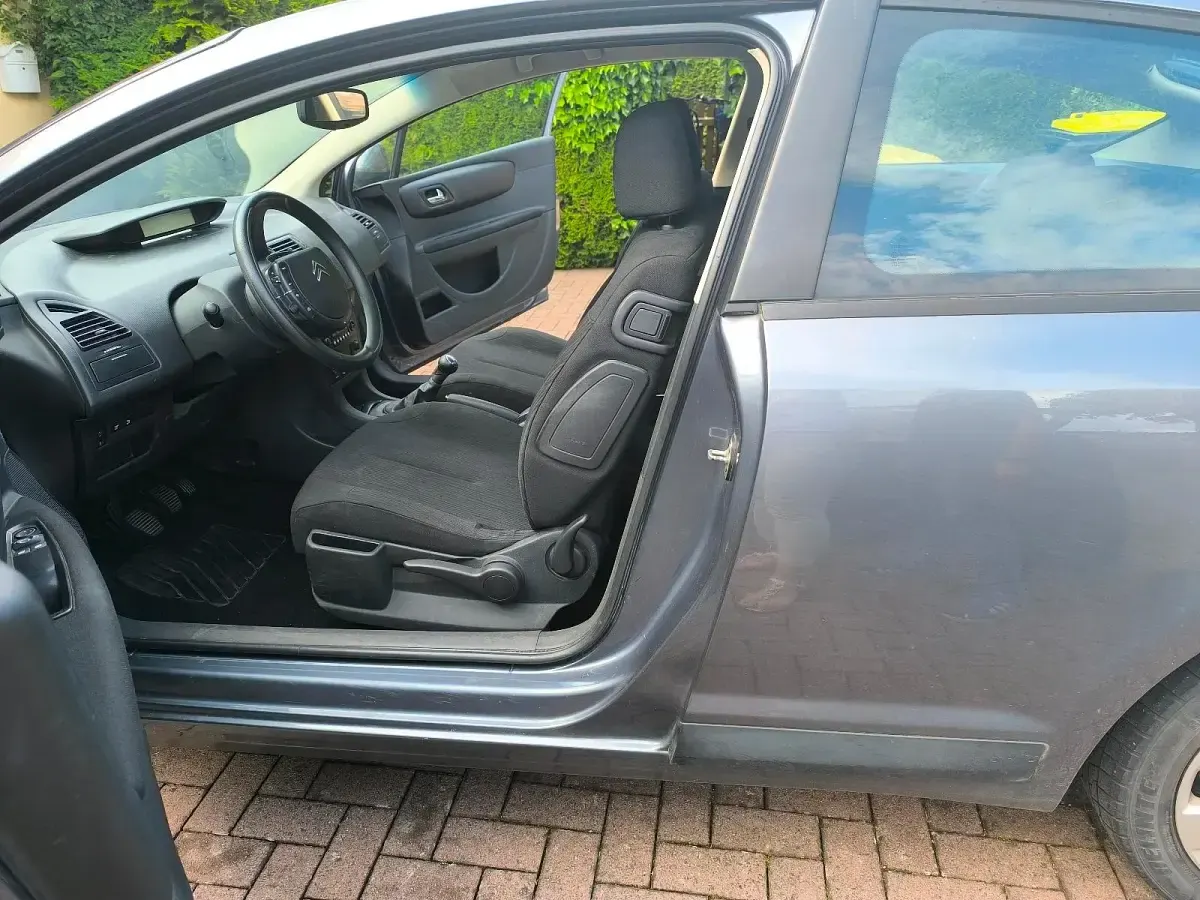 Gebraucht Citroën C4 120 PS (88 kW) 2010 Grau Coupé