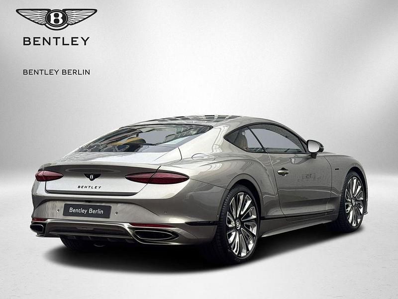 Neu Bentley Continental Mulliner 782 PS (575 kW) 2025 Pale brodgar Coupé