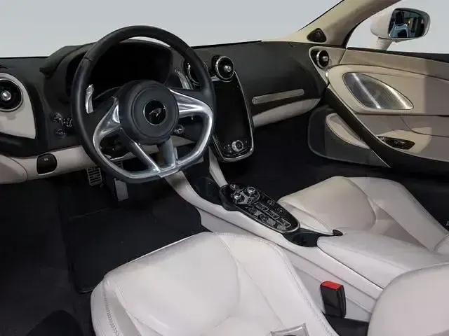 Gebraucht McLaren GT 620 PS (456 kW) 2020 Weiß Coupé