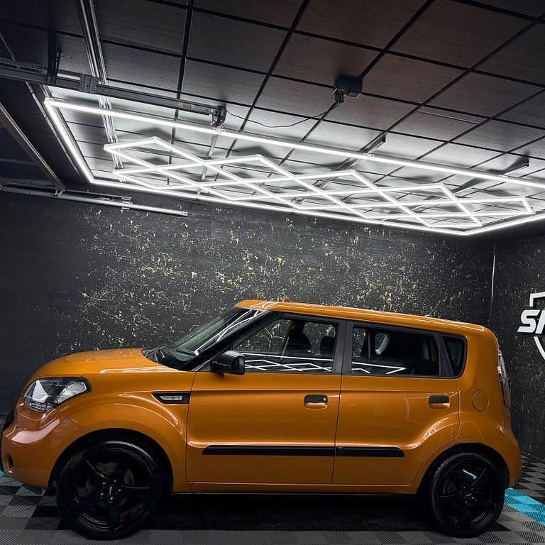 Gebraucht Kia Soul Attract 126 PS (92 kW) 2010 Orange SUV